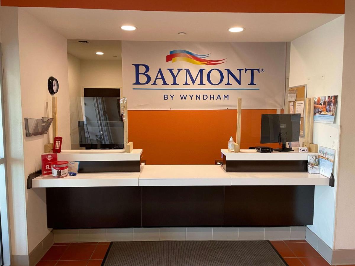 Hotel Baymont By Wyndham Williston Exterior foto